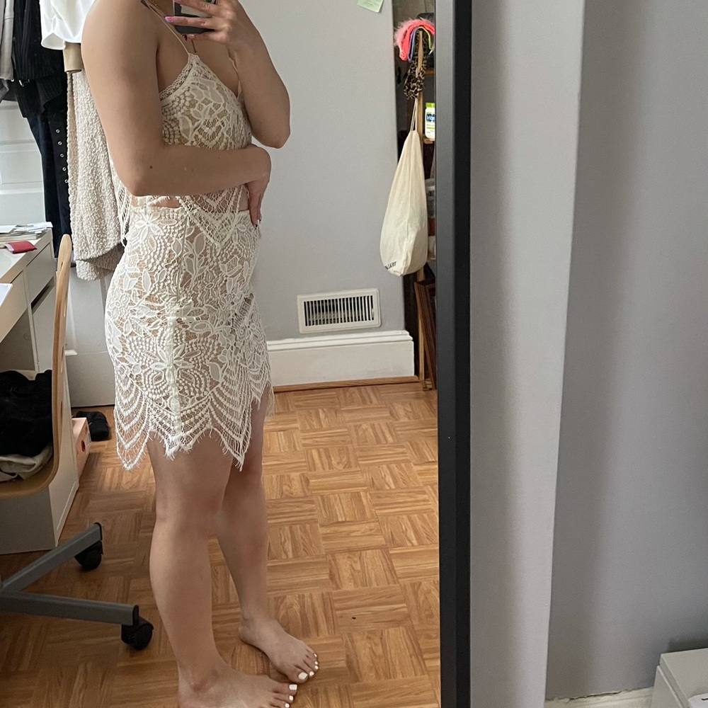 Lace two piece with cream underline